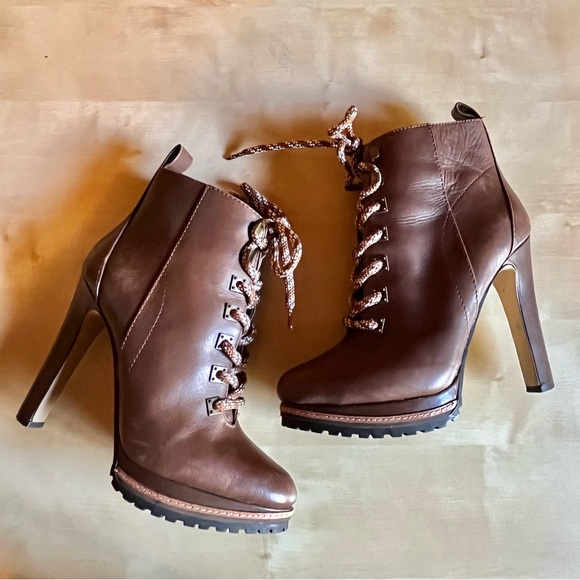 Gianni Bini Women's Lace Up Brown Leather Stiletto Heel Hiking Booties Size 7 - Picture 2 of 10